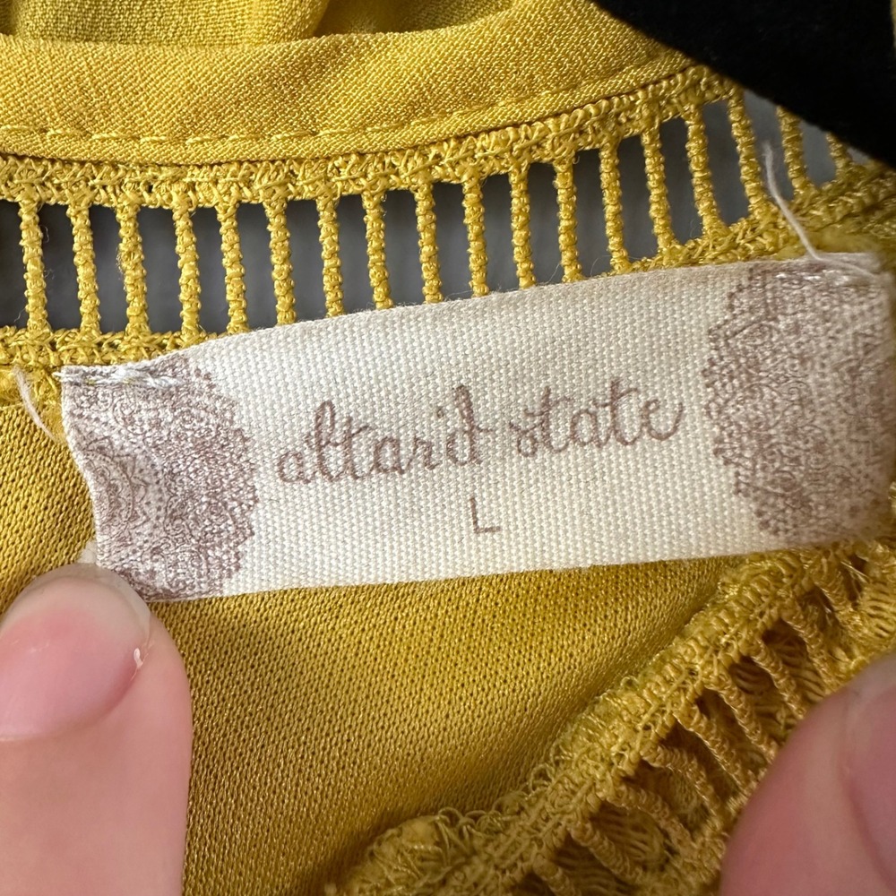 Yellow Lace Ruffle Dress - Picture 9 of 12